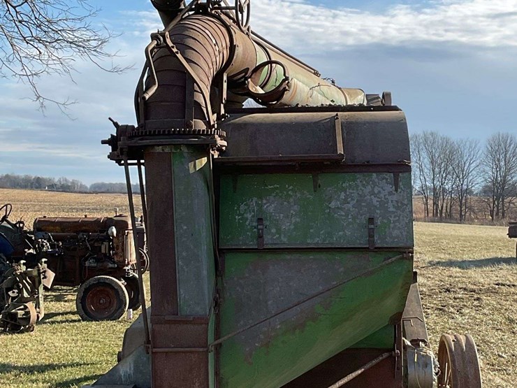 john-deere-threshing-machine-with-hart-feeder-image-4