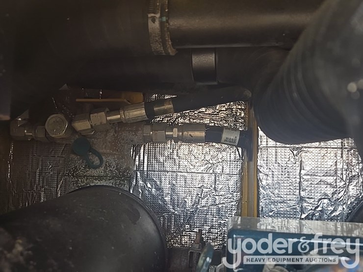 2018-caterpillar-305.5-image-71