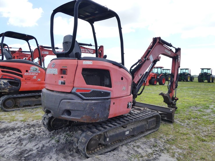 2018-kubota-kx033-4-image-3