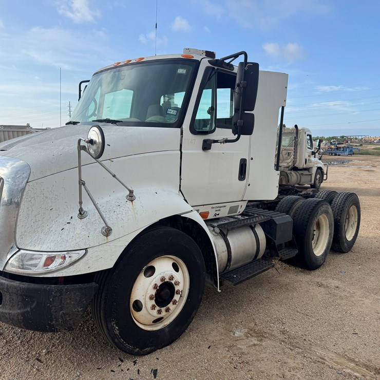 2004 INTERNATIONAL TRANSTAR 8600