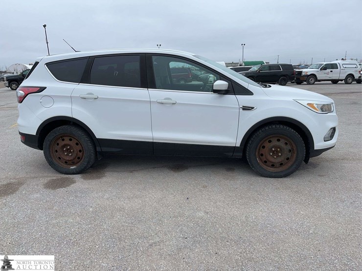 2017-ford-escape-image-4