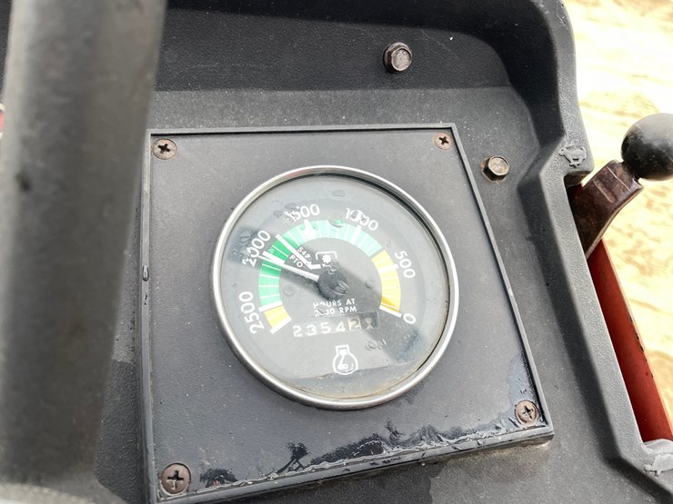 massey-ferguson-230-image-65