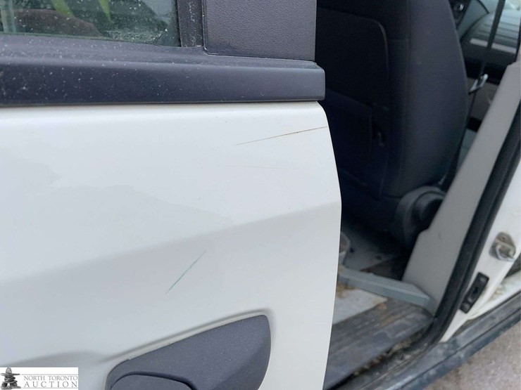 2010-dodge-grand-caravan-image-30