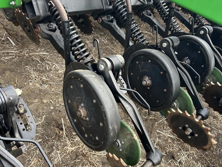 2014-john-deere-1895-image-79