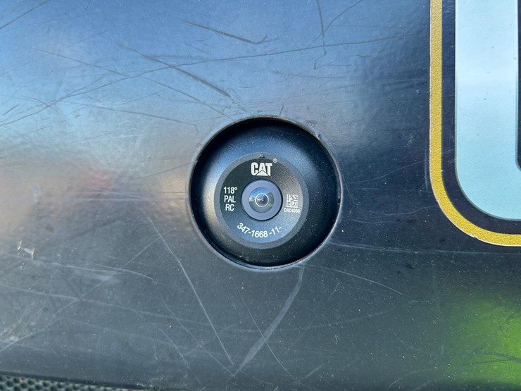2023-caterpillar-259d3-image-15