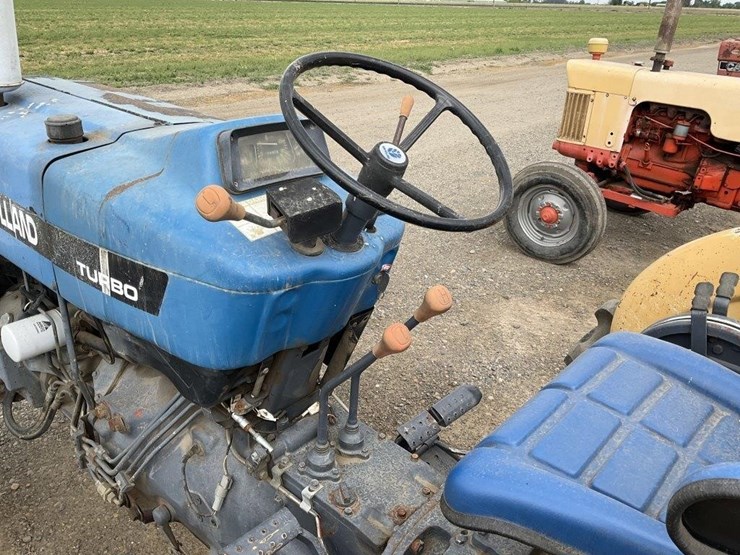 new-holland-4630-image-20