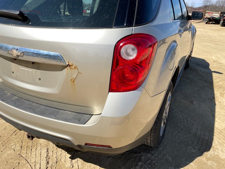 2013-chevrolet-equinox-image-20