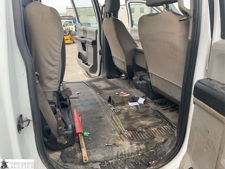 2019-ford-f350-image-26