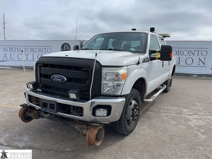 2014-ford-f350-image-1