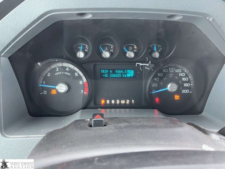 2013-ford-f350-image-14