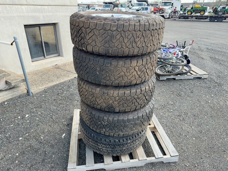 dodge-ram-1500-image-3