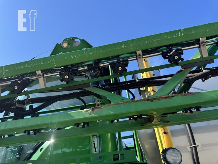 2017-john-deere-r4038-image-27