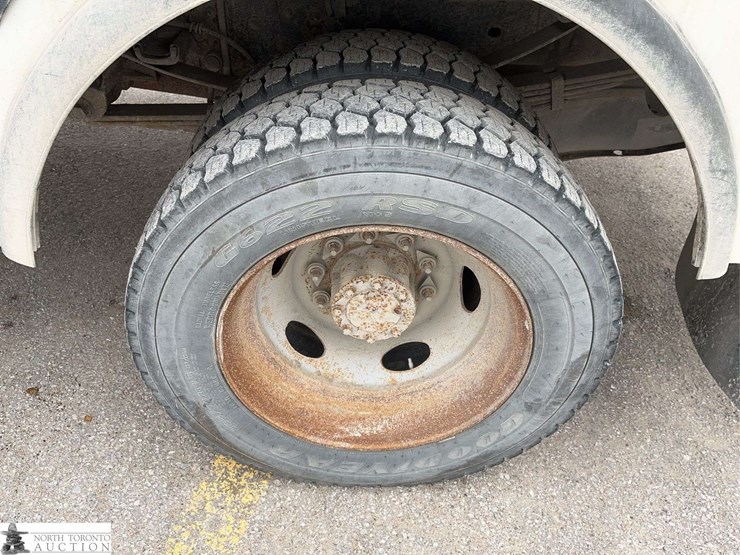 2013-ford-f450-image-22