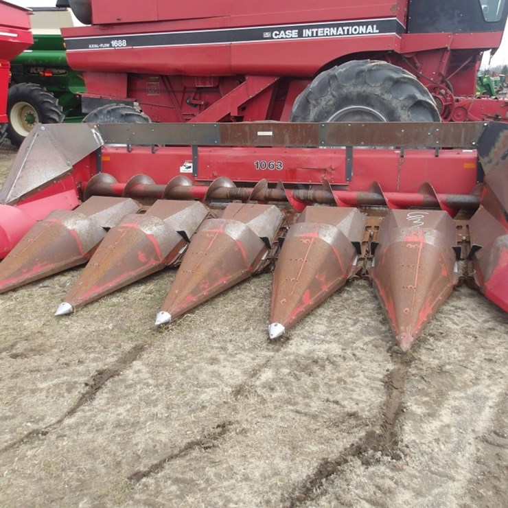 CASE IH 1063