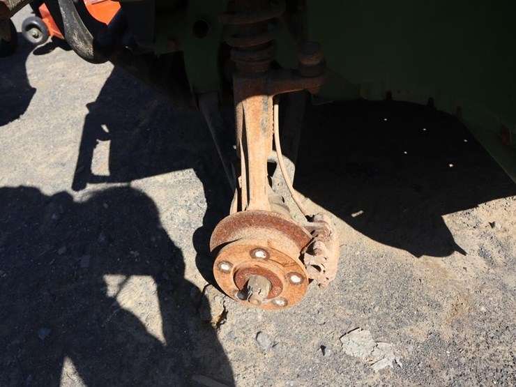 john-deere-gator-image-11