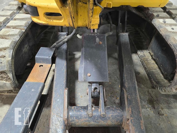 2016-caterpillar-305e2-cr-image-29