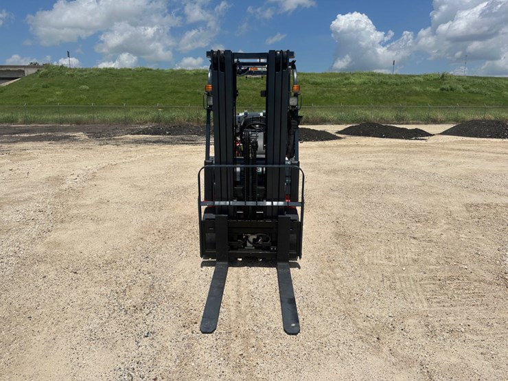 heli-5k-forklift-image-2