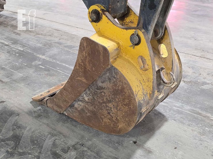 2023-deere-320-p-tier-image-17