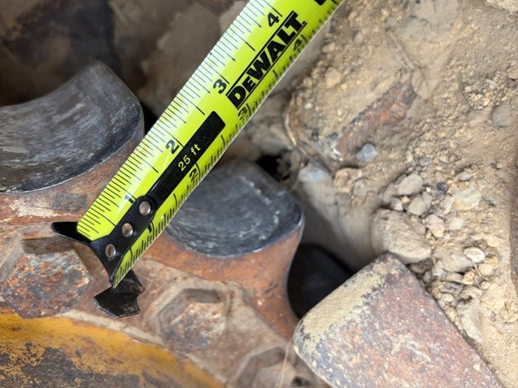 deere-750c-lt-image-17