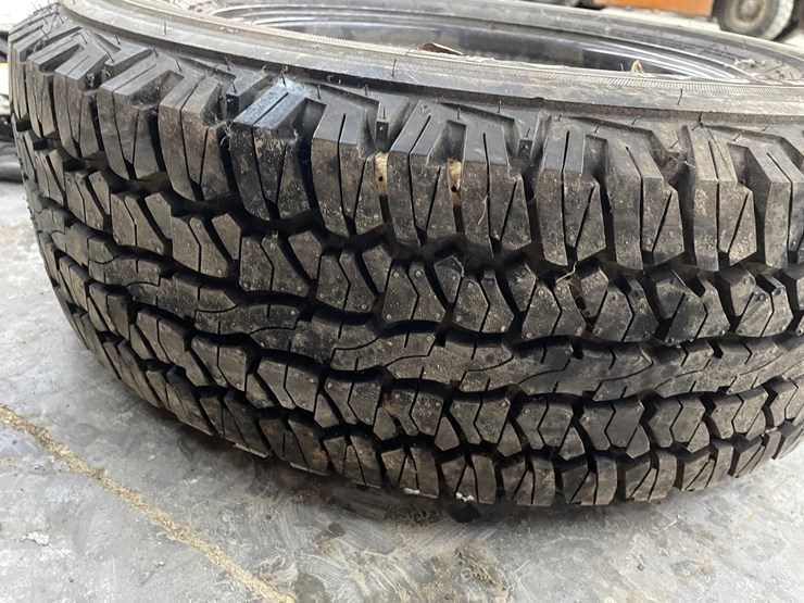 2019-jeep-cherokee-image-11