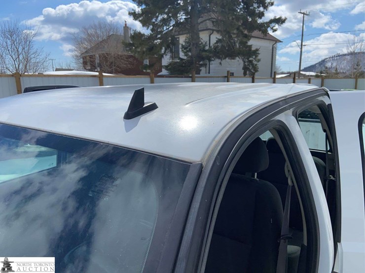 2011-chevrolet-silverado-1500-image-24