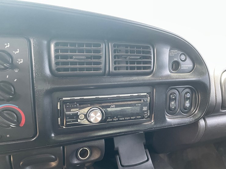 2001-dodge-ram-2500-image-62