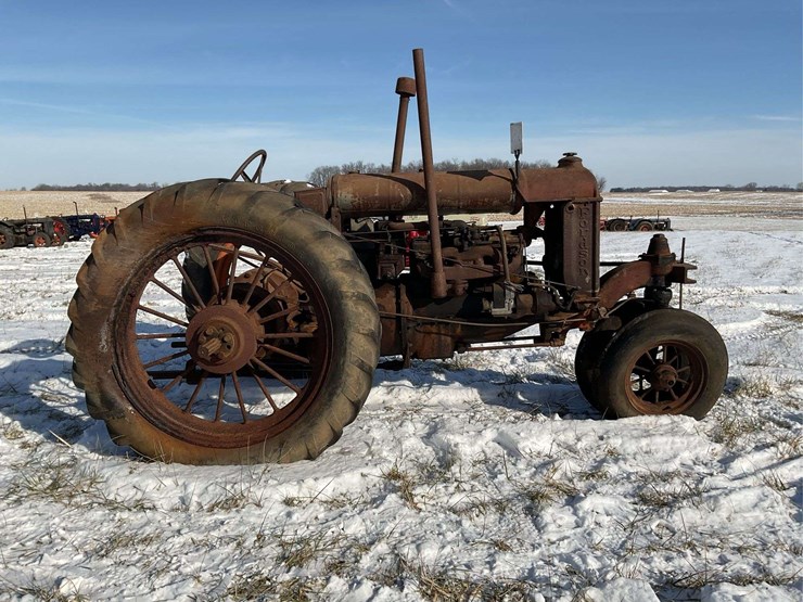 1938-fordson-all-around-image-1