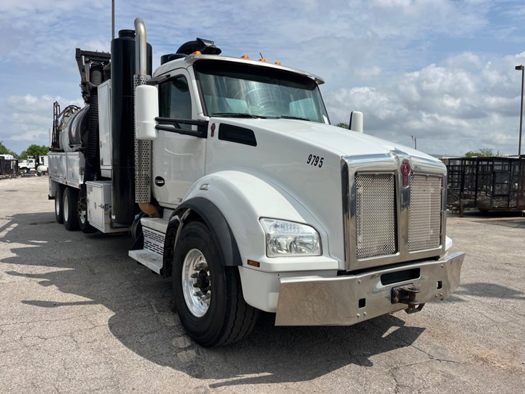 2020-kenworth-t880-image-3