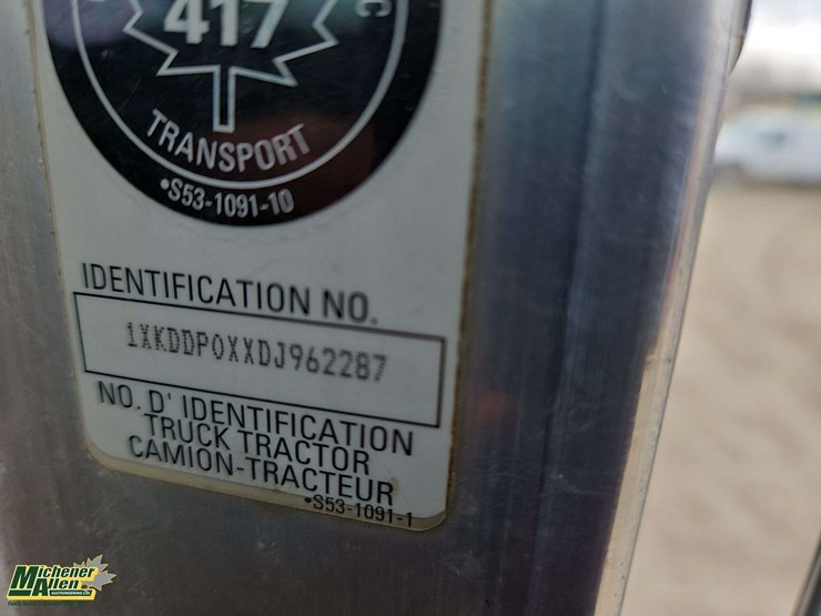 2013-kenworth-t800-image-37