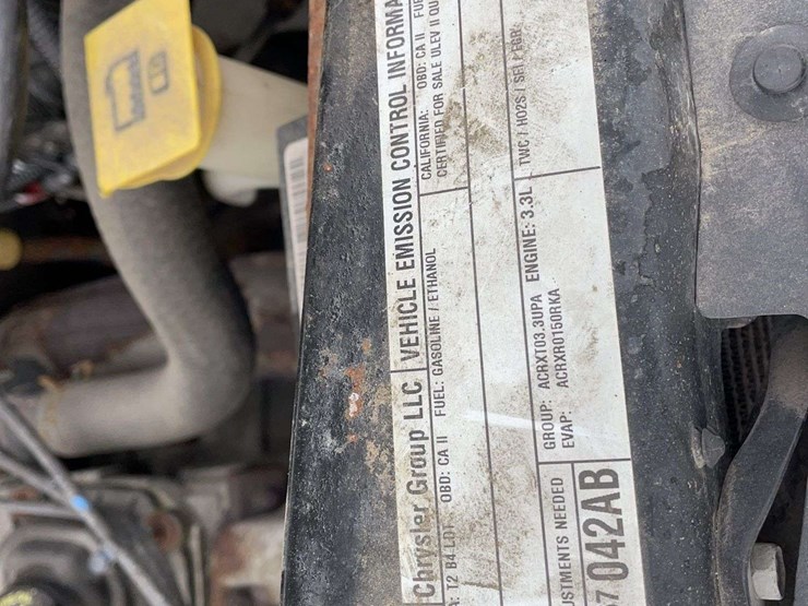 2010-dodge-grand-caravan-image-25