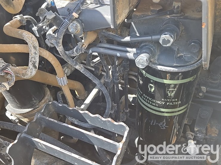 2015-komatsu-pc490-lc-11-image-109