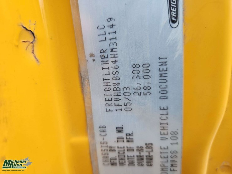 2004-freightliner-fl80-image-40