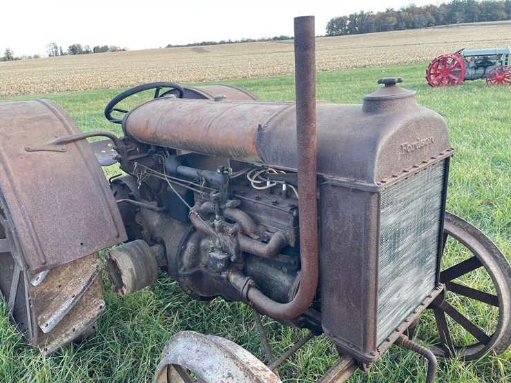 1927-fordson-tractor-image-10