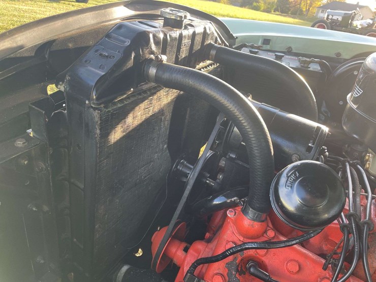 1953-ford-customline-sedan-image-91