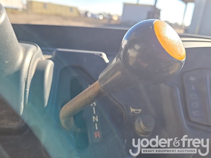 2018-kubota-rtvx1140-image-54