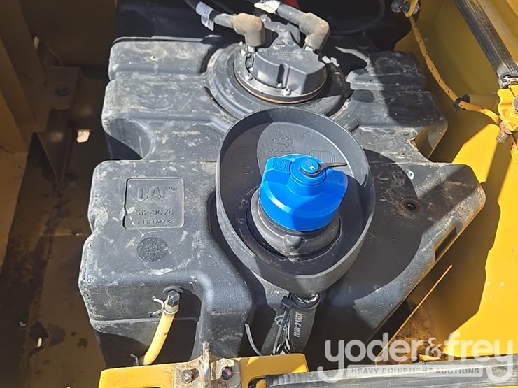 2019-caterpillar-336-image-62