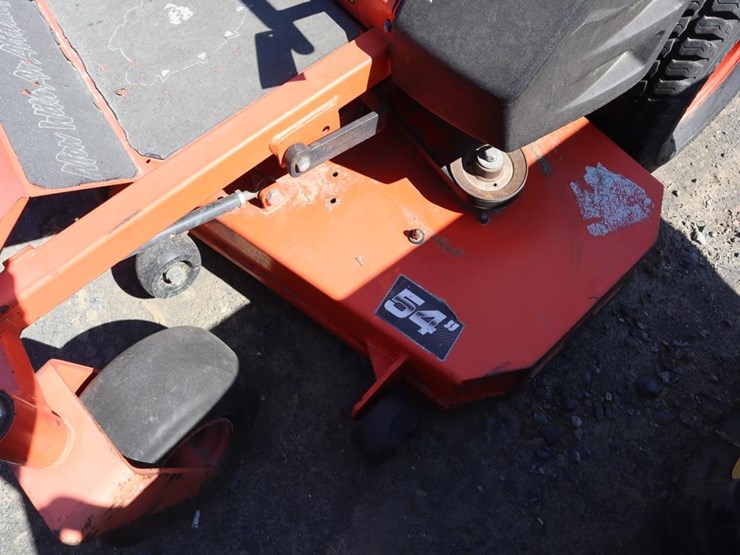 bad-boy-elite-zero-turn-mower-image-10