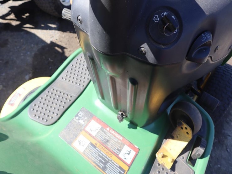 john-deere-120-image-17