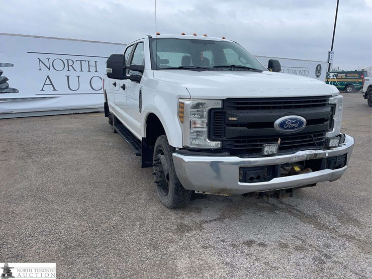 2019-ford-f350-image-3