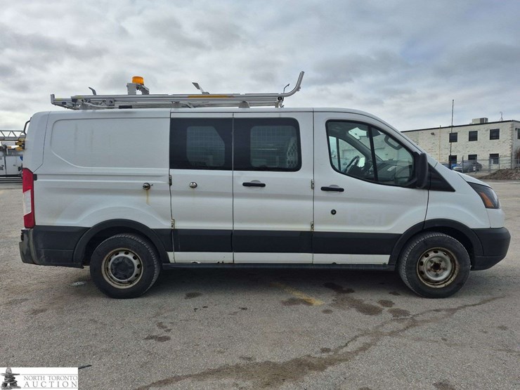 2017-ford-transit-image-4