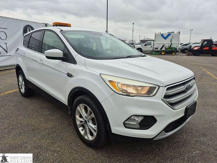 2017-ford-escape-image-3