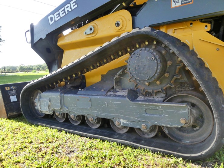 2023-deere-333g-image-6