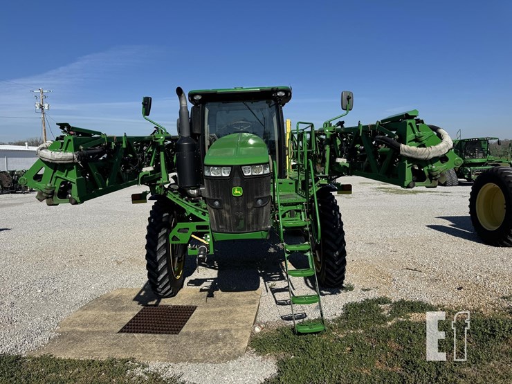 2017-john-deere-r4038-image-2
