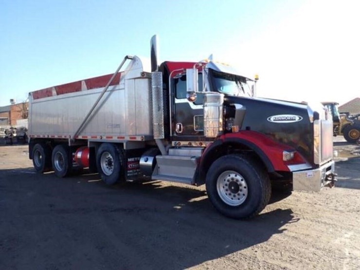 2013-kenworth-t800-image-3