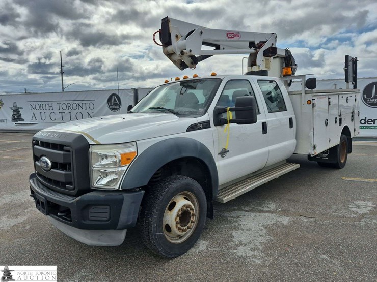 2011-ford-f550-image-1