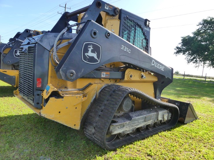 deere-331g-image-3