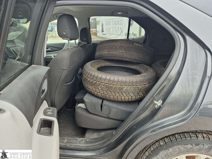 2018-chevrolet-equinox-image-15