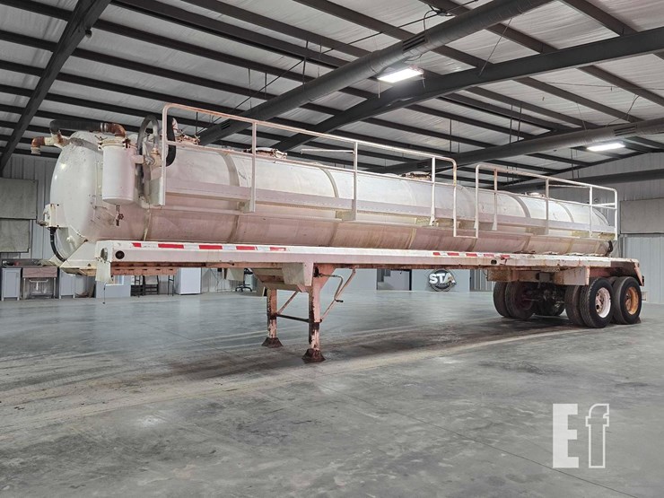 dragon-products-&-industries-vacuum-tank-trailer-image-1