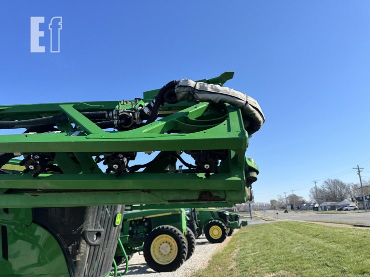 2017-john-deere-r4038-image-4