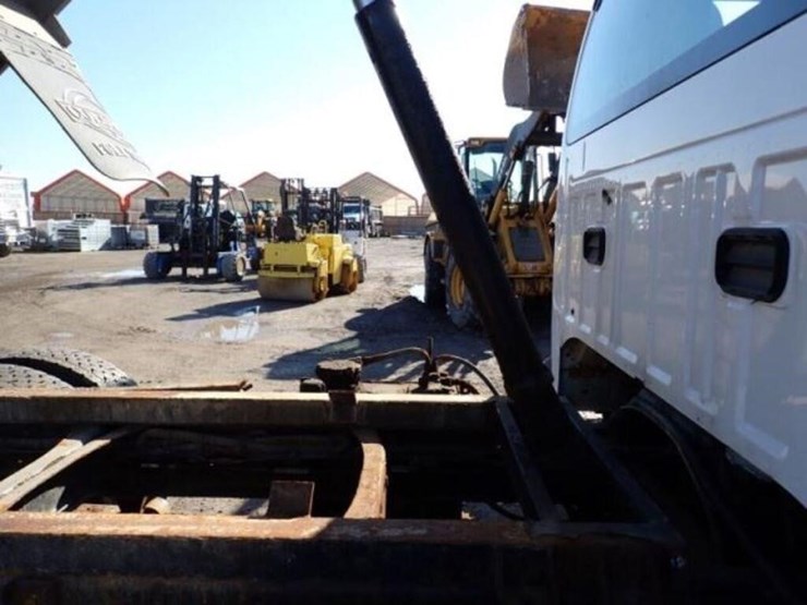 2016-ford-f650-image-58